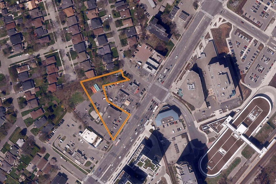 5312 Dundas St & 64 Poplar Ave portefeuille de 2 biens à vendre sur LoopNet.fr - Photo de l’immeuble – Image 1 sur 13