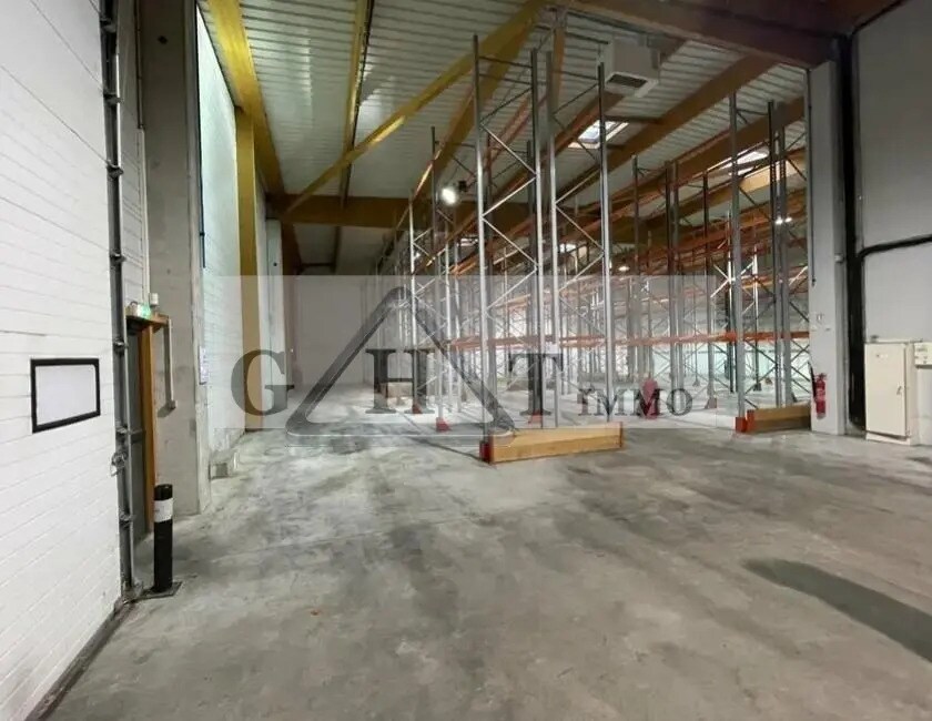 Bureau dans Gonesse à louer Photo intérieure– Image 1 sur 8