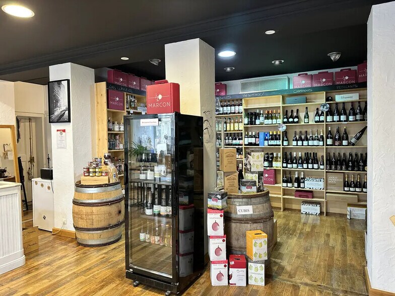 Local d’activités dans Bourg-en-Bresse à louer - Photo intérieure – Image 3 sur 8