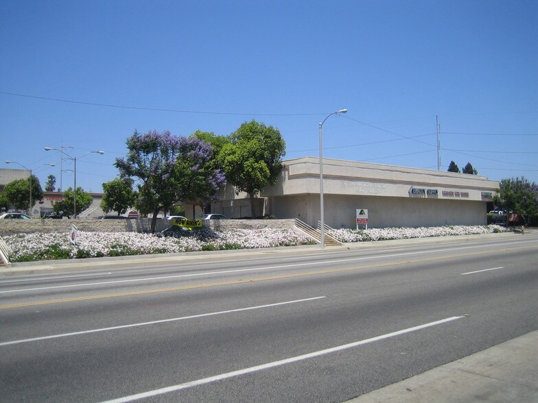 4925-4949 W Slauson Ave, Los Angeles, CA à louer - Photo de l’immeuble – Image 3 sur 22
