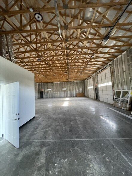 1781 Browns Mill Rd, Cookeville, TN à louer - Photo intérieure – Image 2 sur 7