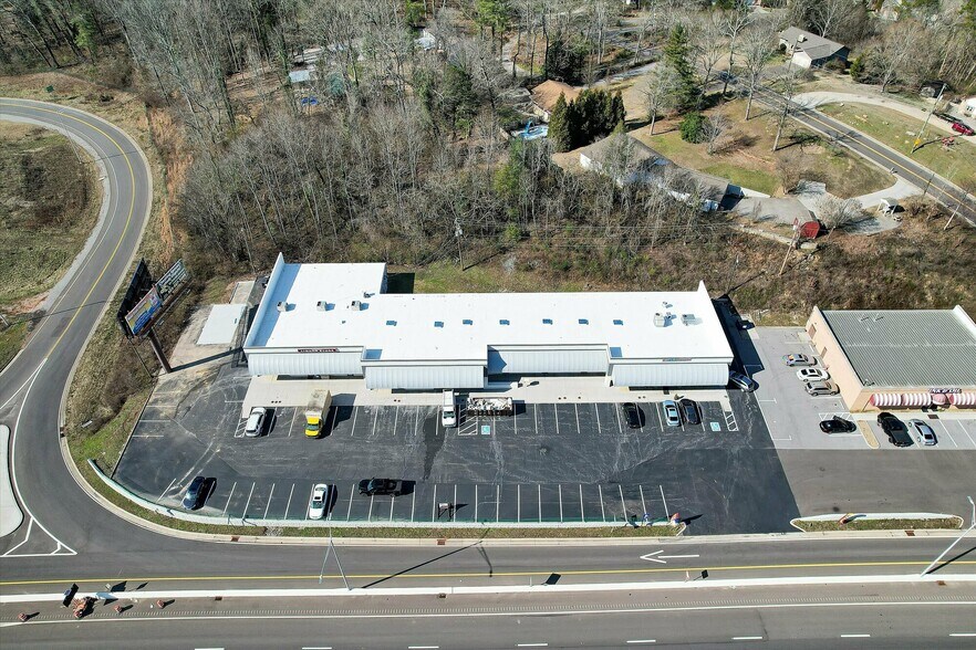 3125 - 3169 Lakemoor View Rd, Knoxville, TN à louer - Photo de l’immeuble – Image 2 sur 4