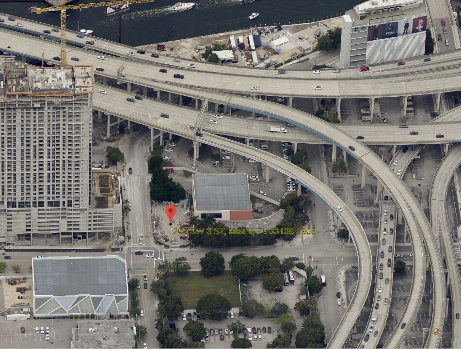 205 SW 3rd St, Miami, FL à louer Aérien– Image 1 sur 7