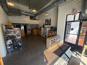 6601-6613 W Sunset Blvd, Los Angeles, CA à louer Photo intérieure– Image 2 sur 17