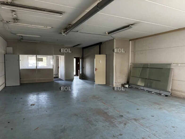 Local d’activités dans Massy à louer - Photo intérieure – Image 3 sur 5