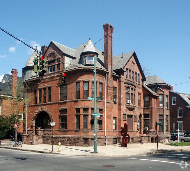79 Trumbull St, New Haven, CT à vendre - Photo principale – Image 1 sur 26