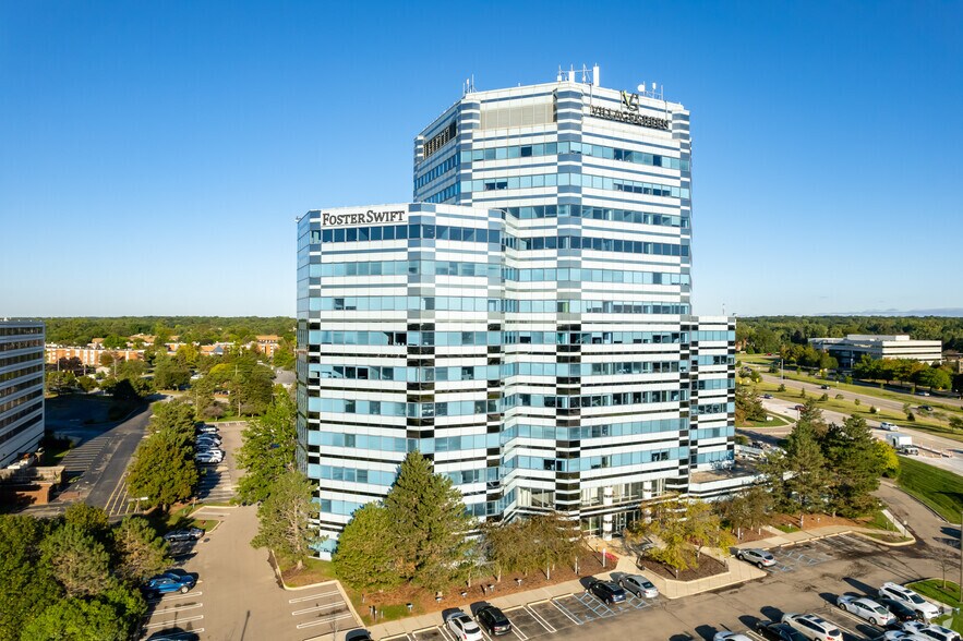 28411 Northwestern Hwy, Southfield, MI à louer - Photo de l’immeuble – Image 2 sur 11