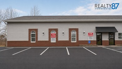 935 Boyson Ct NE, Hiawatha, IA à louer Photo de l’immeuble– Image 1 sur 13