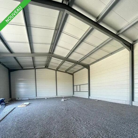 Industriel/Logistique dans Vedène à louer - Photo de l’immeuble – Image 2 sur 4