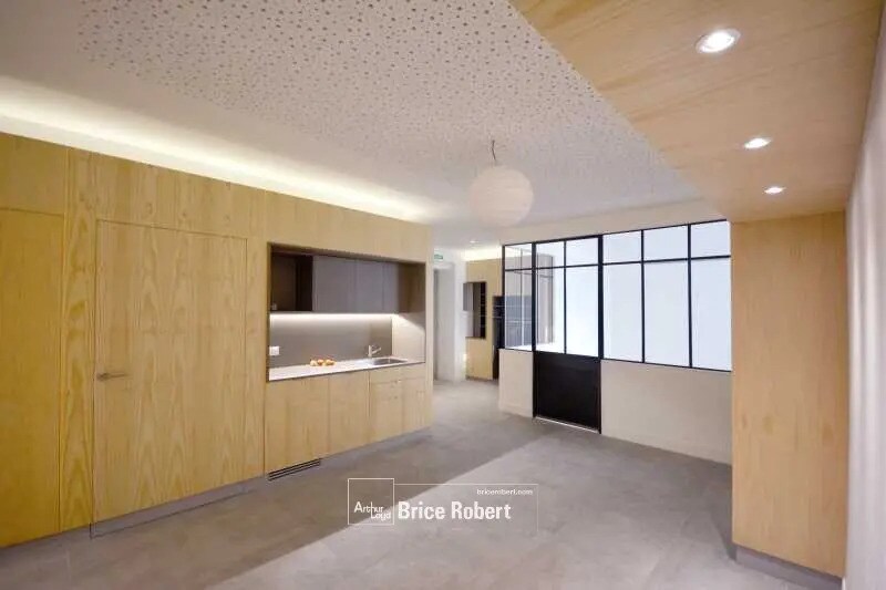 Bureau dans Lyon à louer - Photo de l’immeuble – Image 3 sur 9
