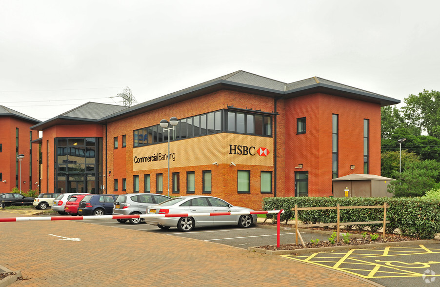 3 Trinity Ct, Wolverhampton à louer - Photo de l’immeuble – Image 2 sur 7