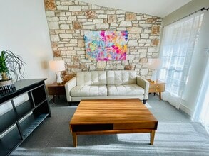 5450 Bee Caves Rd, Austin, TX à louer Photo intérieure– Image 1 sur 13