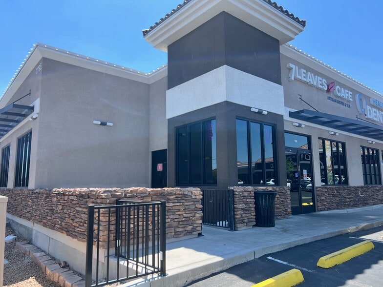 7795 S Rainbow Blvd, Las Vegas, NV à louer - Photo de l’immeuble – Image 3 sur 4