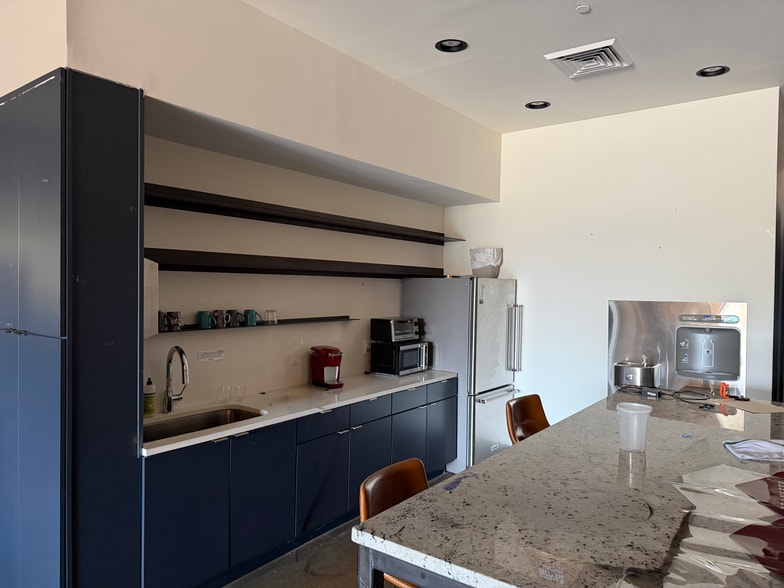 500 E Davie St, Raleigh, NC à louer - Photo intérieure – Image 3 sur 27