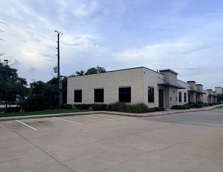 202 Industrial Blvd, Sugar Land, TX à louer - Photo de l’immeuble – Image 3 sur 12