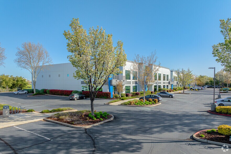 269 Technology Way, Rocklin, CA à louer - Photo principale – Image 1 sur 9