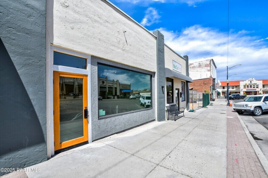 214 N Cortez St, Prescott, AZ à louer - Photo de l’immeuble – Image 3 sur 10
