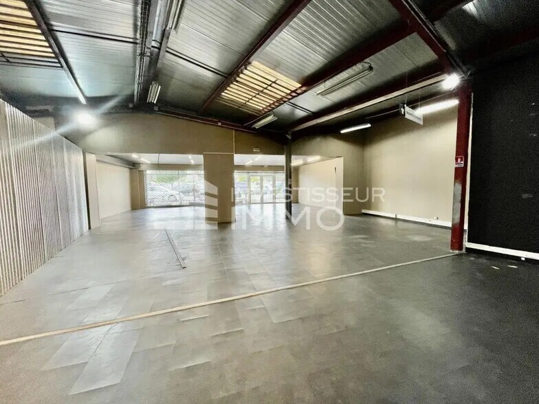32 Avenue Carnot, Nemours à vendre - Photo de l’immeuble – Image 2 sur 4