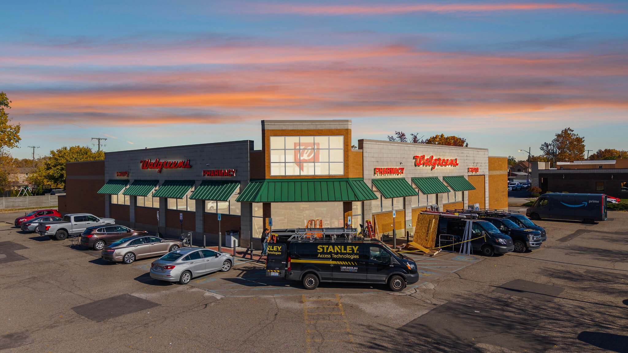 25700 Ford Rd, Dearborn Heights, MI à vendre Photo principale– Image 1 sur 5