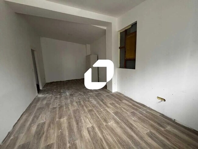 Plus de détails pour Bureau à vendre