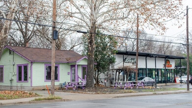 2214 S 1st St, Austin, TX à vendre Photo de l’immeuble– Image 1 sur 11