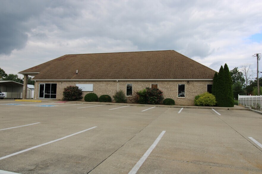 110 8th St, Princeton, IN à vendre - Photo de l’immeuble – Image 3 sur 5