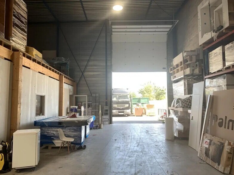 Local d’activités dans Morangis à louer - Photo de l’immeuble – Image 3 sur 10