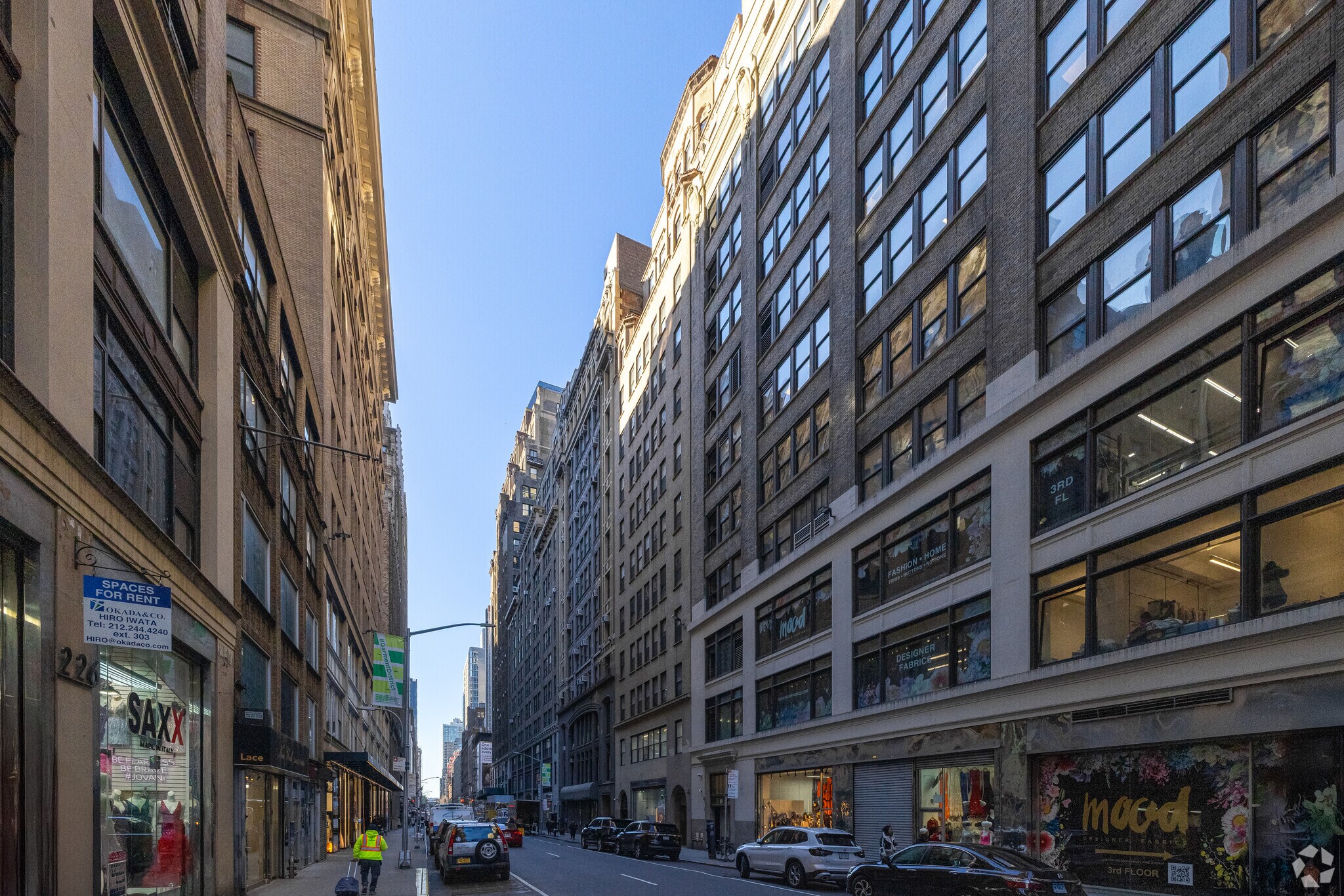 237 W 37th St, New York, NY à louer Photo principale– Image 1 sur 12