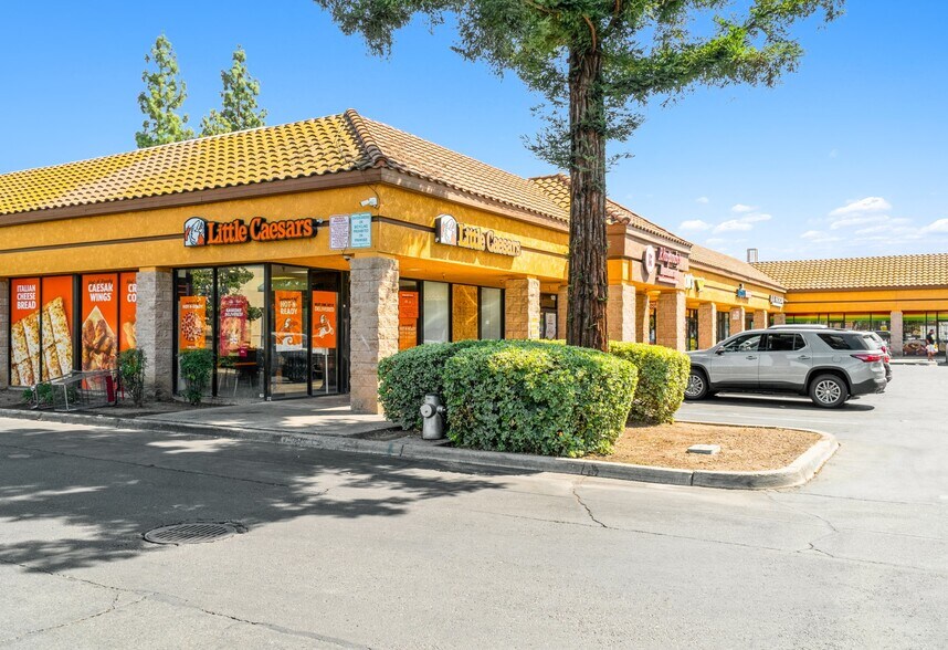 3209-3241 W Shaw Ave, Fresno, CA à louer - Photo de l’immeuble – Image 3 sur 7