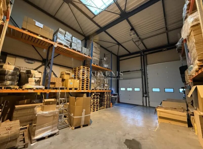 Local d’activités dans Fleurieux-sur-l'Arbresle à louer - Photo de l’immeuble – Image 2 sur 5