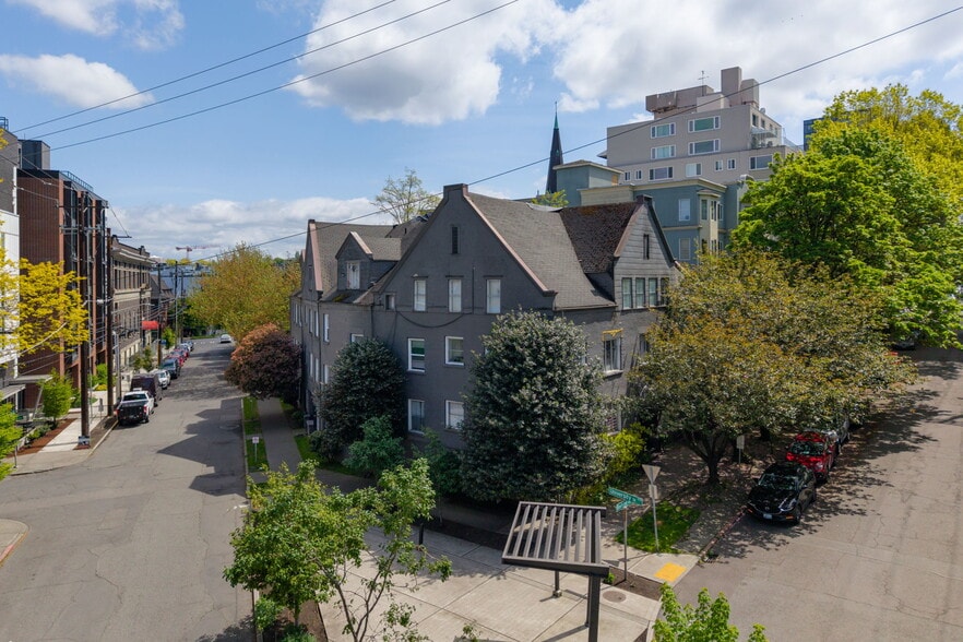 1220 Boylston Ave, Seattle, WA à vendre - Photo de l’immeuble – Image 2 sur 25