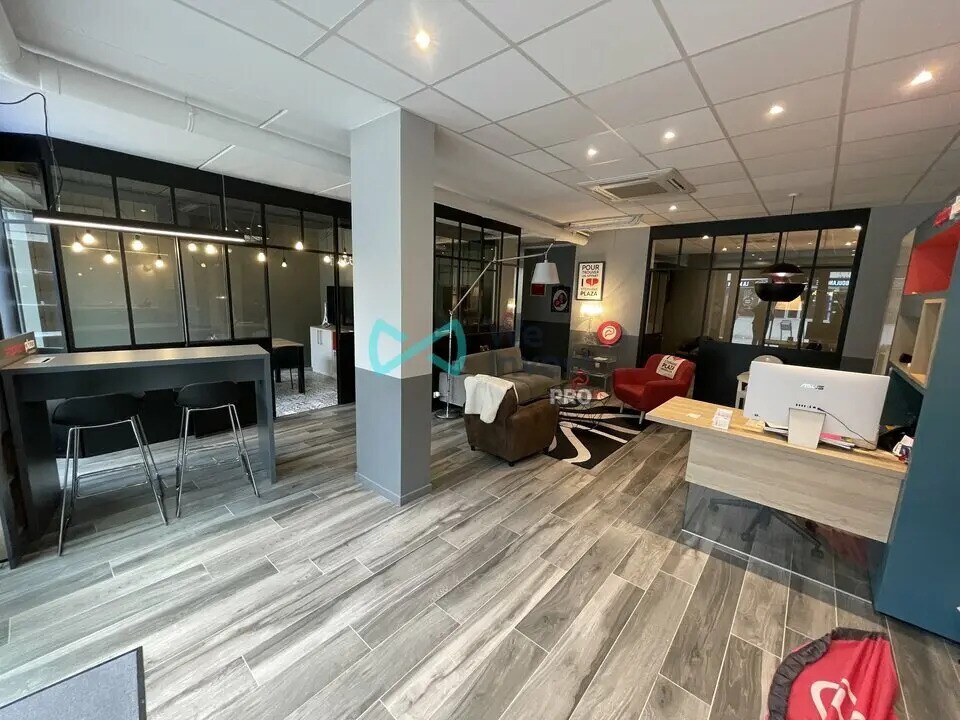 Local commercial dans Bezannes à vendre Photo intérieure– Image 1 sur 7