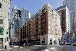 Plus de détails pour 33 W Huron St, Chicago, IL - Local commercial à louer
