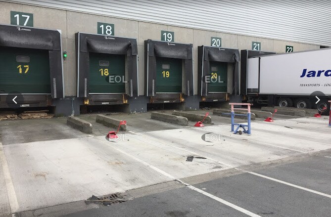Industriel/Logistique dans Fretin à louer - Photo de l’immeuble – Image 2 sur 3