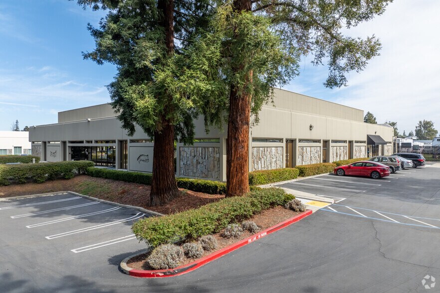 390-392 Potrero Ave, Sunnyvale, CA à vendre - Photo de l’immeuble – Image 1 sur 30