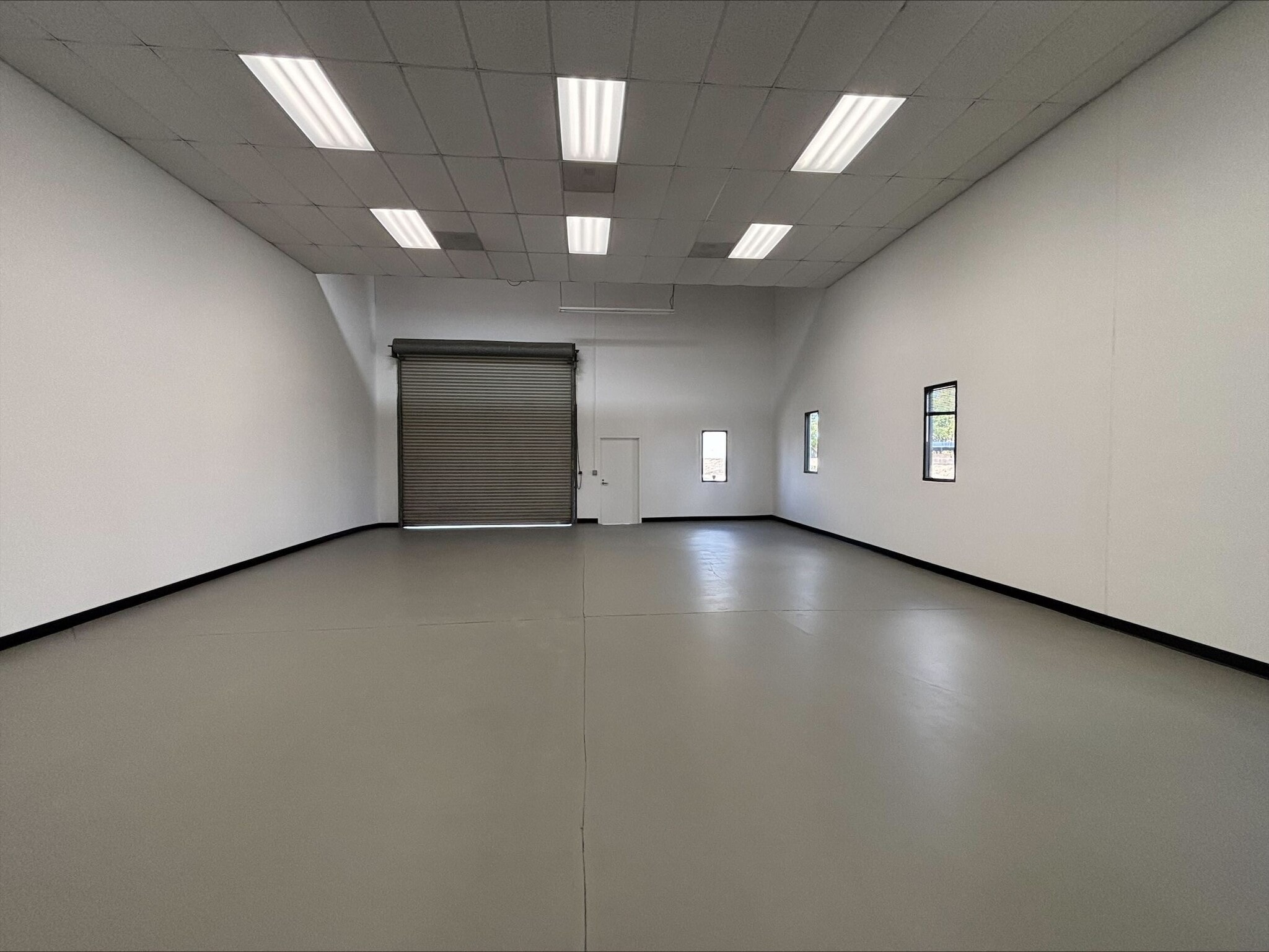 357 Van Ness Way, Torrance, CA à louer Photo intérieure– Image 1 sur 3