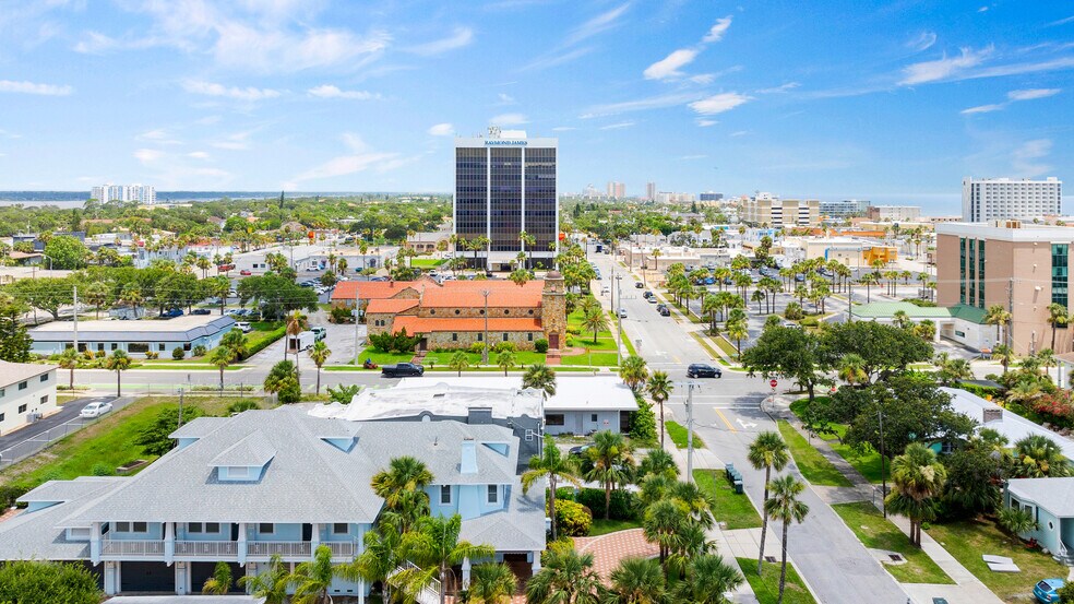 25 Unit Multi-Family Portfolio Daytona B portefeuille de 3 biens à vendre sur LoopNet.fr - Photo de l’immeuble – Image 2 sur 10