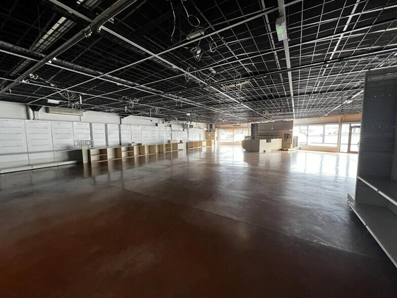 Local commercial dans Audincourt à louer - Photo intérieure – Image 3 sur 4