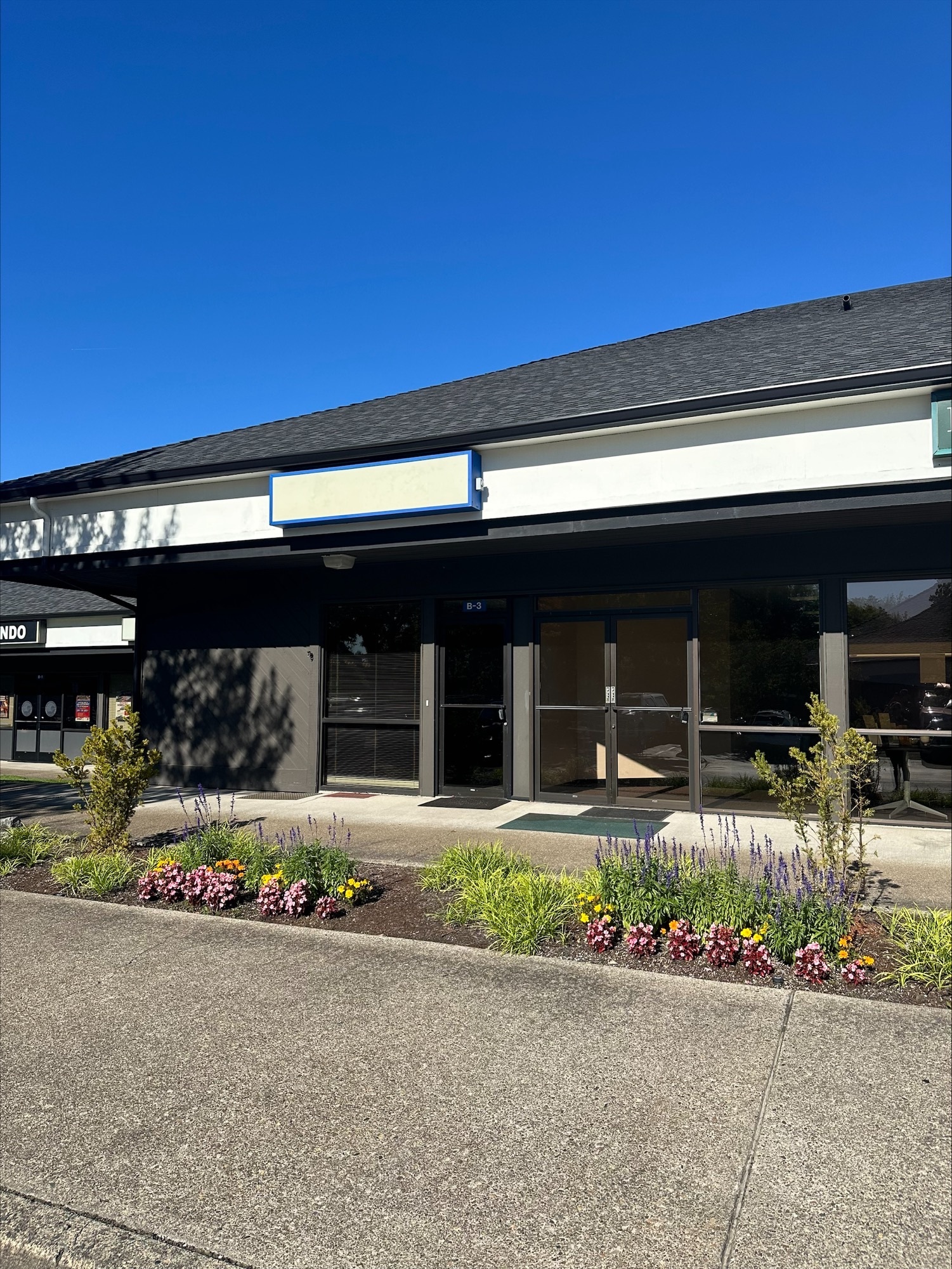 11515-11545 Durham Rd, Tigard, OR à louer Photo de l’immeuble– Image 1 sur 5