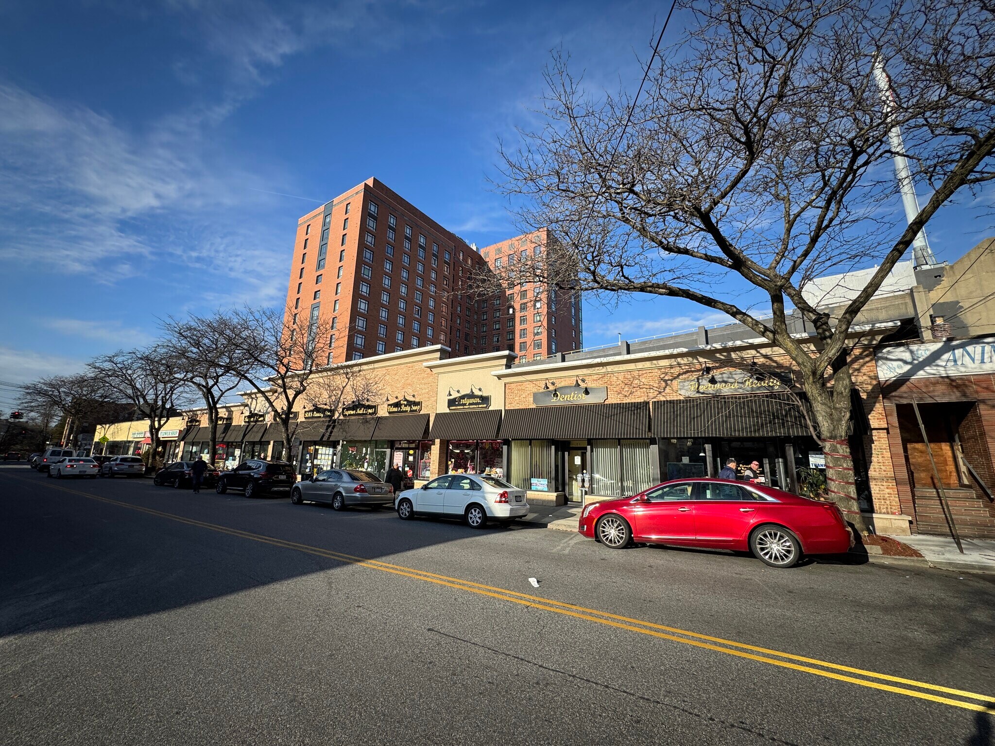 19-31 W Grand St, Mount Vernon, NY à louer Photo principale– Image 1 sur 7