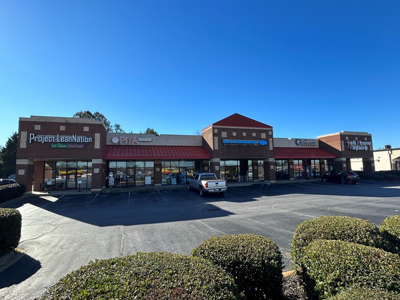 1618 Woodruff Rd, Greenville, SC à louer - Photo principale – Image 1 sur 3