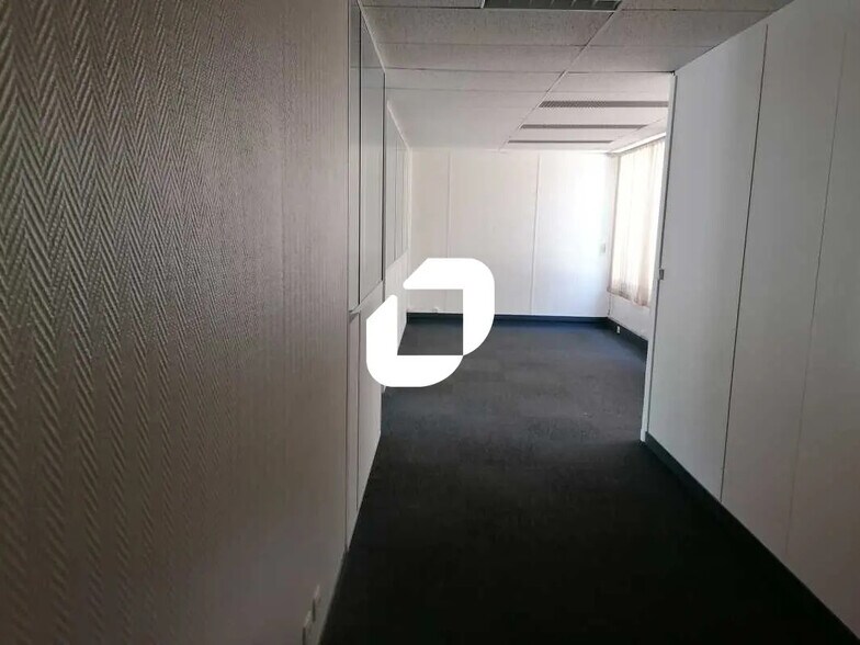 Bureau dans Palaiseau à louer - Photo de l’immeuble – Image 3 sur 6