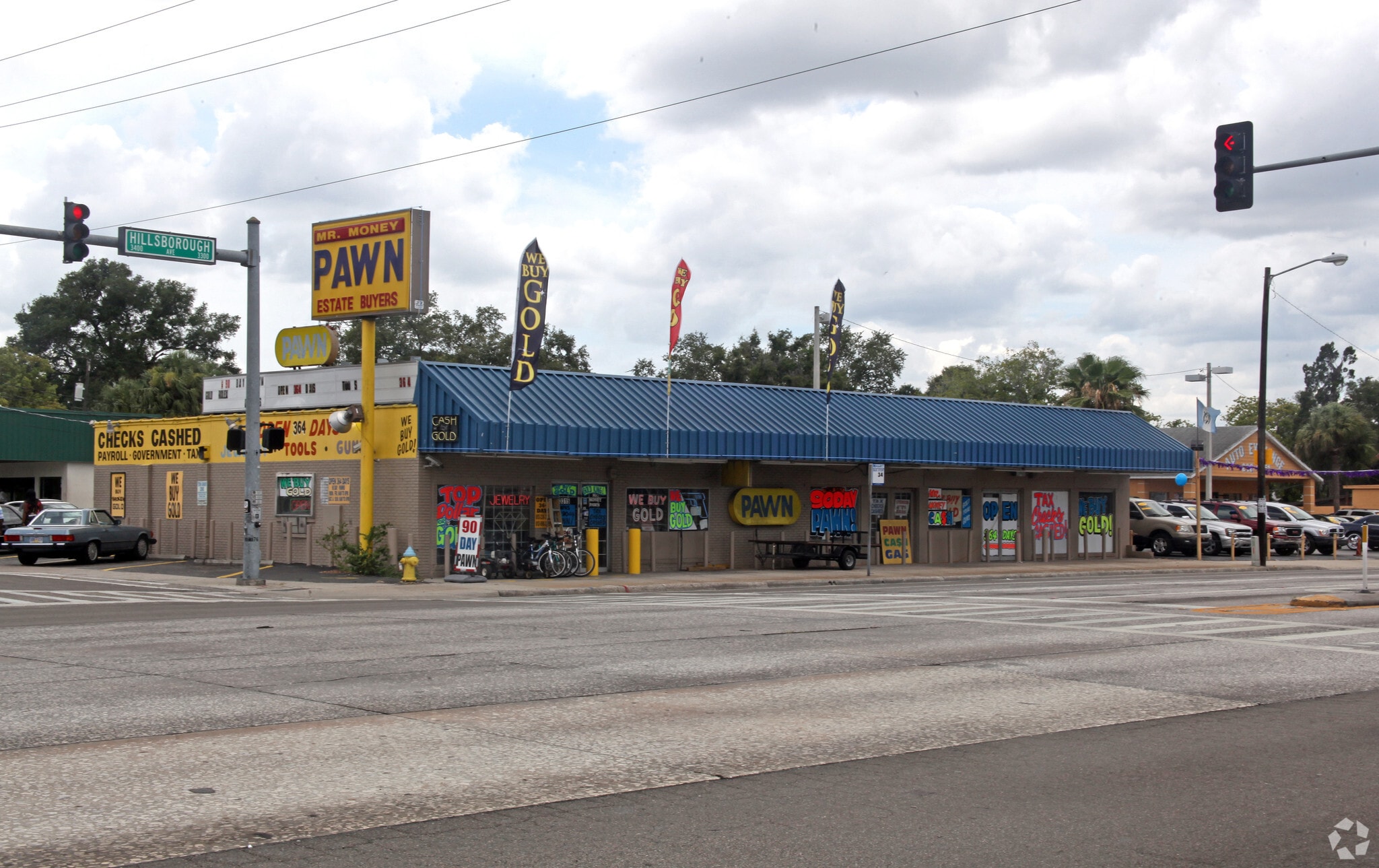 3309 E Hillsborough Ave, Tampa, FL à louer Photo principale– Image 1 sur 3
