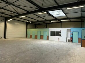 Local d'activités dans Ruffey-lès-Echirey à vendre Photo intérieure– Image 1 sur 7