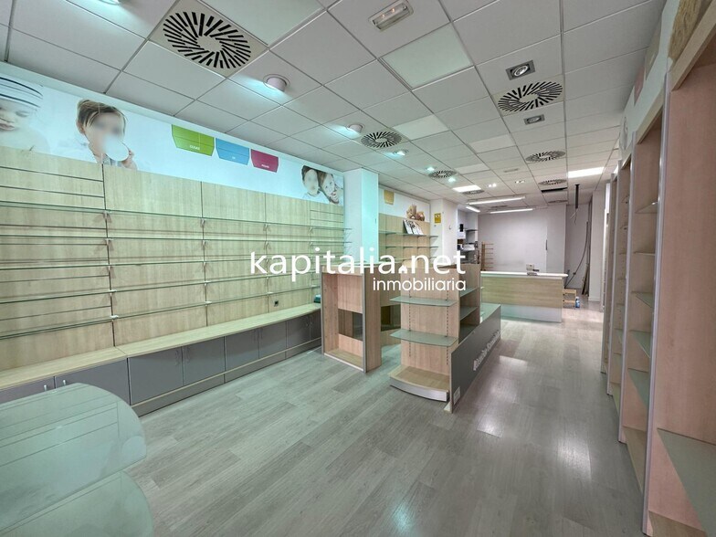 Local commercial dans Ontinyent, Valencia à vendre - Photo de l’immeuble – Image 3 sur 11