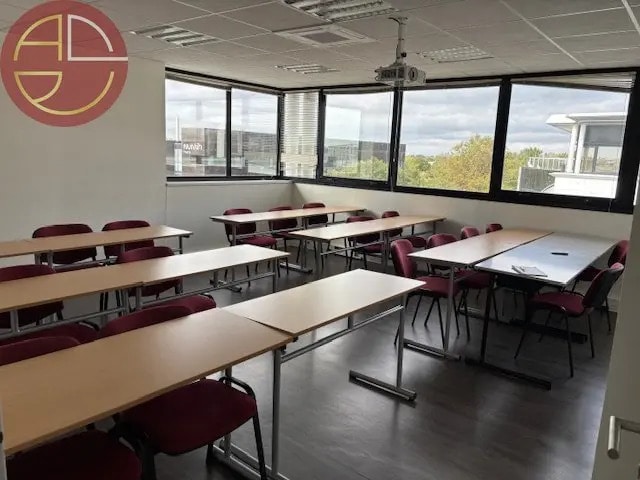 Bureau dans Toulouse à louer - Photo de l’immeuble – Image 3 sur 11