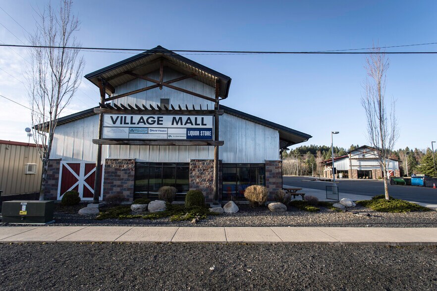 872 Troy Rd, Moscow, ID à louer - Photo de l’immeuble – Image 1 sur 5