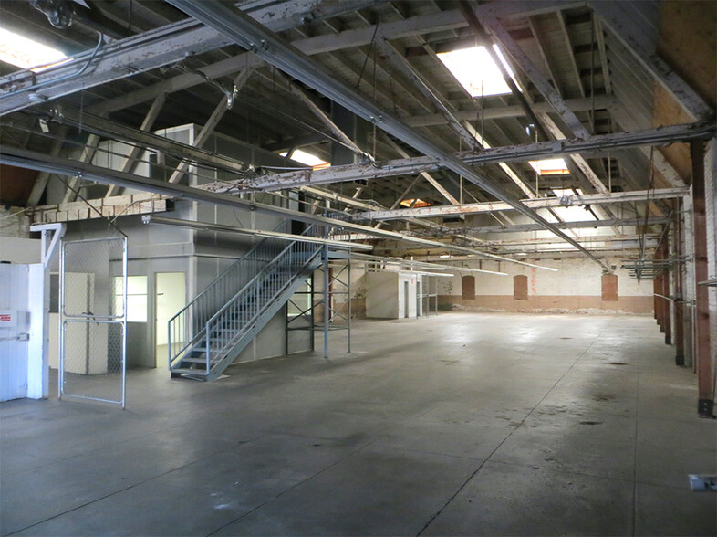 2812 S Main St, Los Angeles, CA à louer - Photo intérieure – Image 3 sur 5