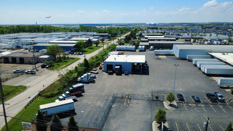 9900 Harrison Rd, Romulus, MI à louer - Photo de l’immeuble – Image 2 sur 3