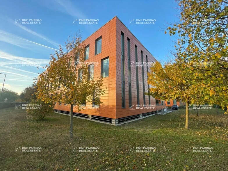 Bureau dans Olivet à louer - Photo de l’immeuble – Image 2 sur 23